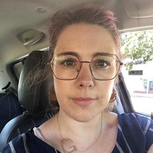 Meet your Posher, Liz